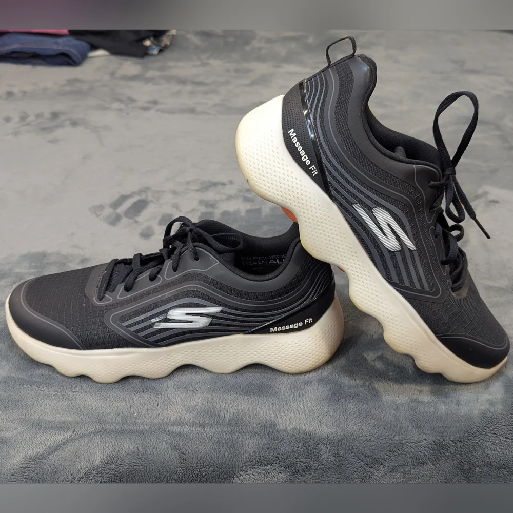 Skechers Men's Go Walk Massage Fit Comfort Lace Up Sneakers Black Size 10.5